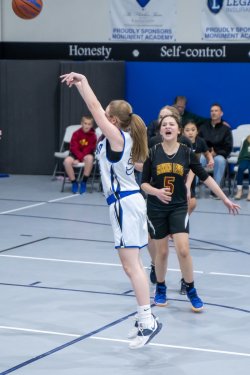 Lynx-Game-9-51-of-64